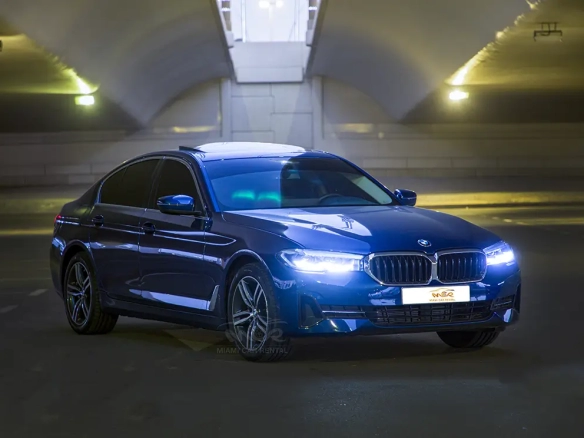 BMW 520i Rent BMW 520i at Best price in Dubai