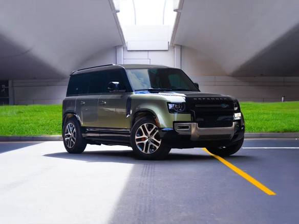 Land Rover Defender Green Rent Land Rover Defender Green in dubai -