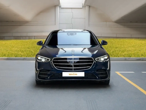 Mercedes Sedan Rental Without Deposit in Dubai Mercedes Sedan Rental Without Deposit in Dubai