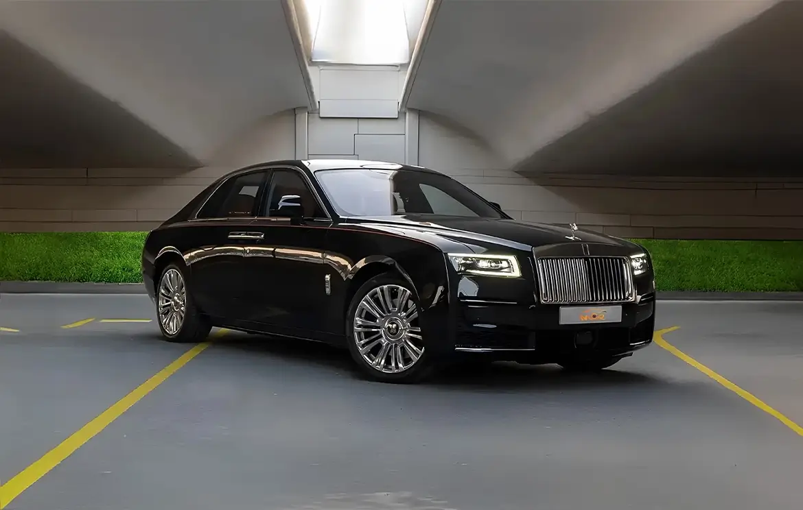 Lease Luxury Rolls Royce Ghost Sedan in Dubai and Abu Dhabi