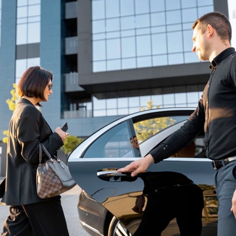 Self-Drive vs Chauffeur: What’s Best for Business Travelers in Dubai? Self-Drive vs Chauffeur: What’s Best for Business Travelers in Dubai?